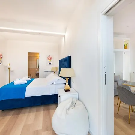 The Attico Couette-café 3*